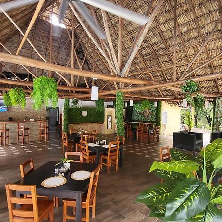 Seis Playas Hotel Tamarindo Bagian luar foto
