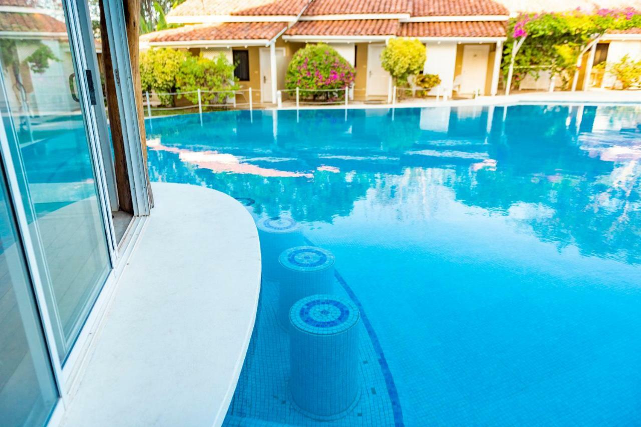 Seis Playas Hotel Tamarindo Bagian luar foto