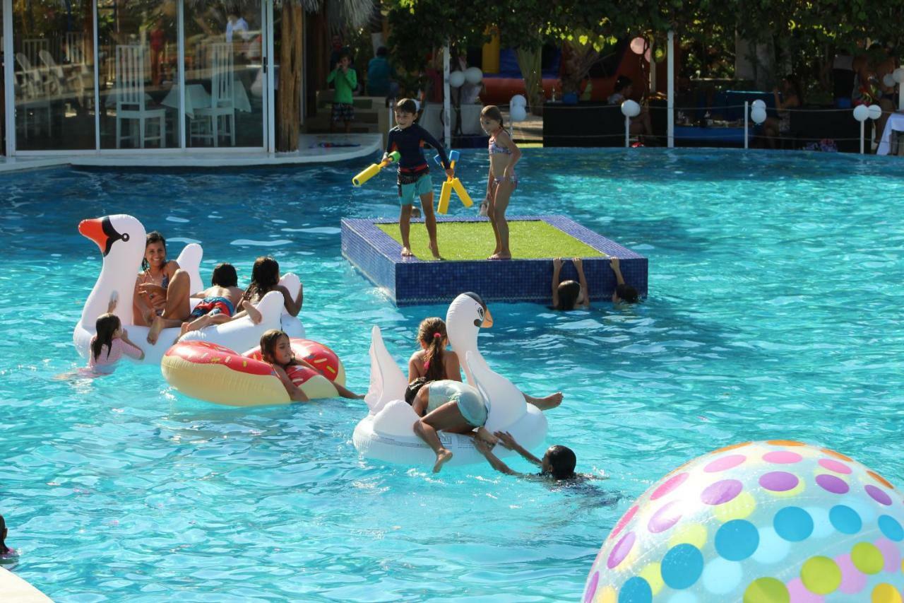 Seis Playas Hotel Tamarindo Bagian luar foto